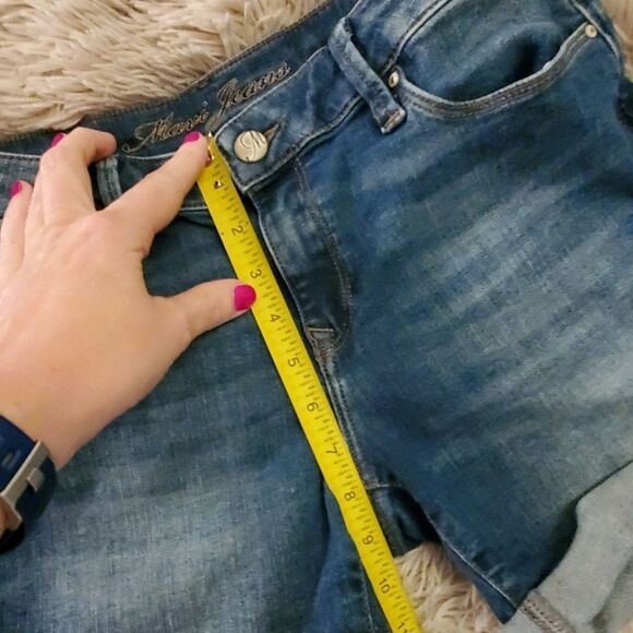 Medium wash Mavi jean shorts size 25 - Picture 5 of 8